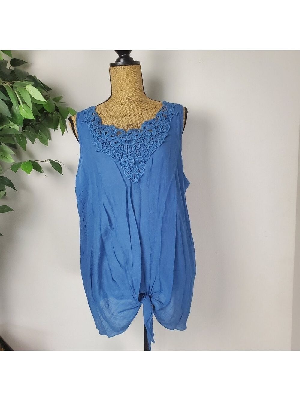 Spense Blue Sheer Lace Detail Sleeveless Blouse Plus Size 1X